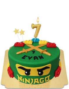 HappyPastel.es Torta NinjaGO y Lego en mazapán vegano, sin gluten - 48